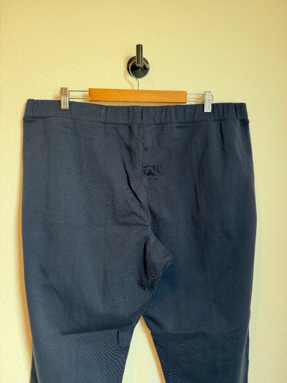 J. Crew Navy Blue 2X Pintuck Sweatpant - Picture 5 of 9